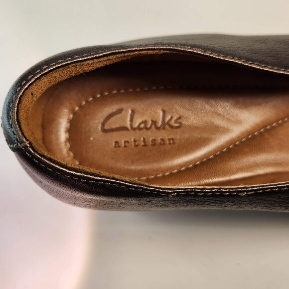Clarks Metallic bronze Sz 7 Slip-ons - Picture 7 of 8